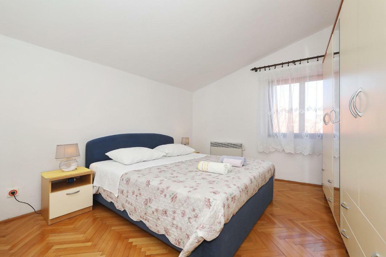 Apartments Vedrana Biograd Na Moru Exterior foto