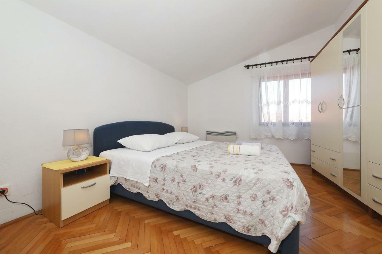 Apartments Vedrana Biograd Na Moru Exterior foto