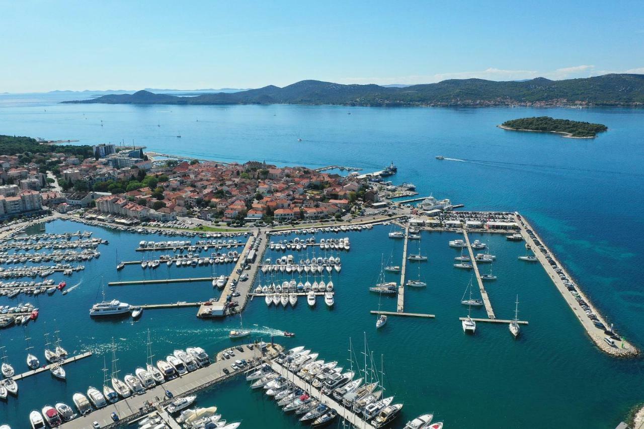 Apartments Vedrana Biograd Na Moru Exterior foto