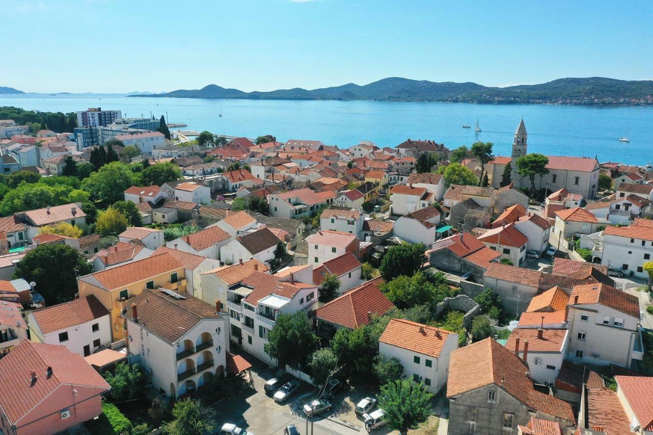 Apartments Vedrana Biograd Na Moru Exterior foto